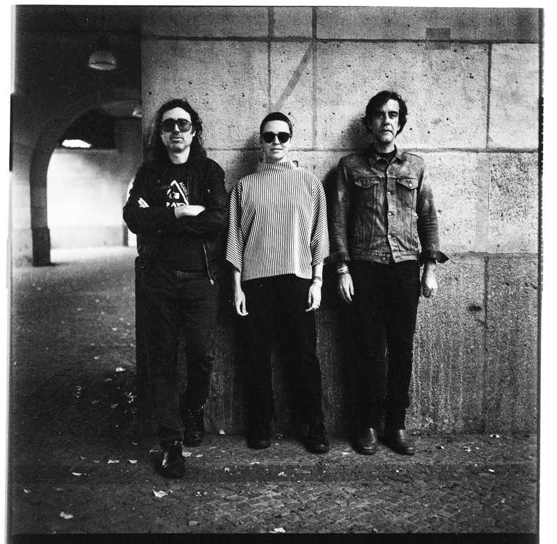 ⫘⫘⫘ A Place To Bury Strangers + support: Kontravoid / PINK WHALE ⫘⫘⫘